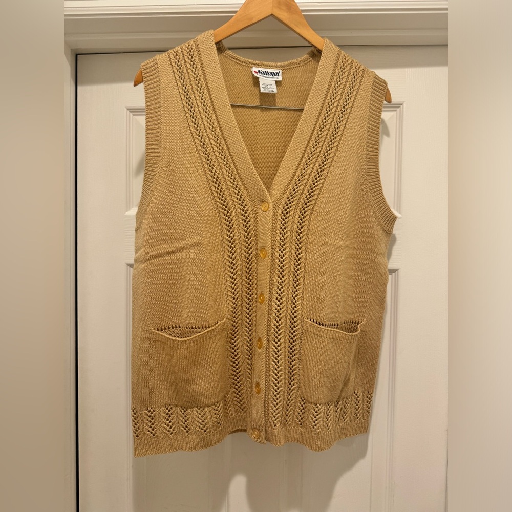 National tan sweater vest cardigan sz large